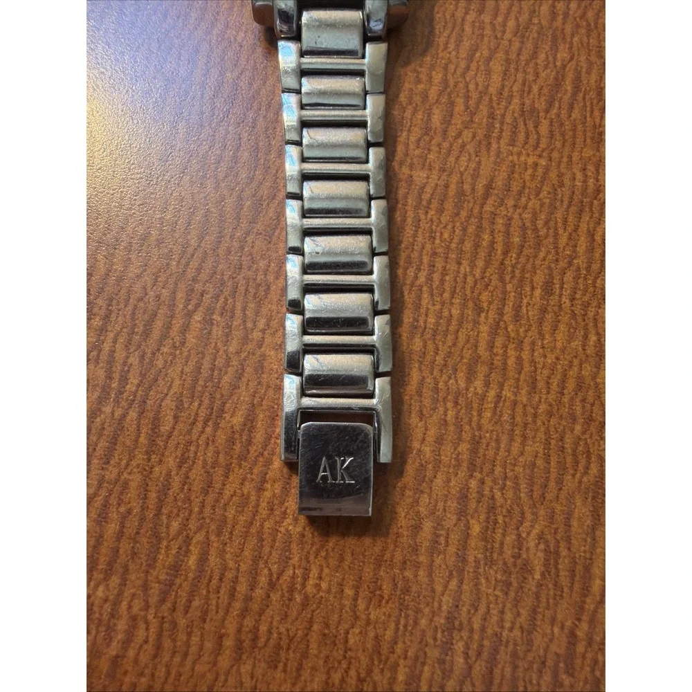 Anne Klein 10/8065 Silver Tone Quartz Analog Women's Watch Needs Battery‎